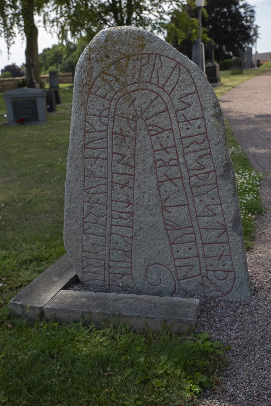 Stora Köpinge runsten