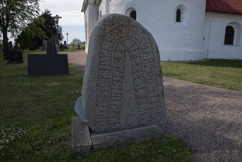 Stora Köpinge runsten