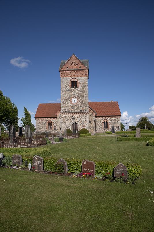 Torrlsa kyrka