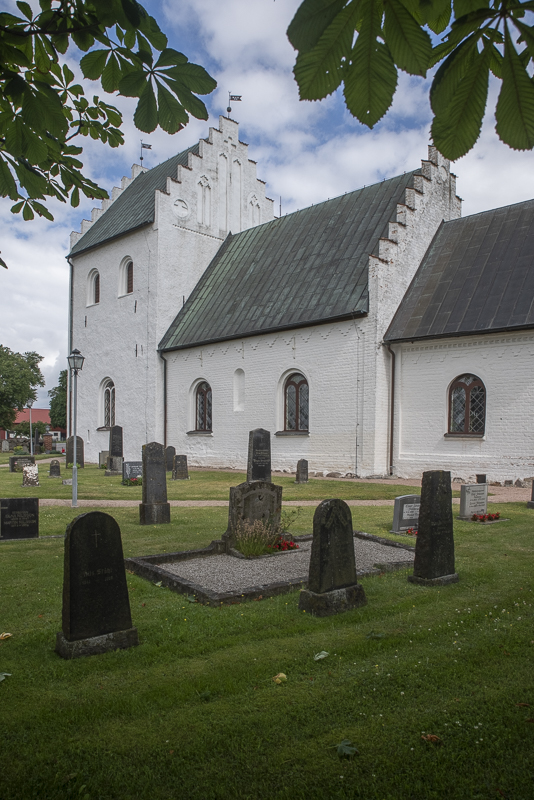 Emmislöv kyrka