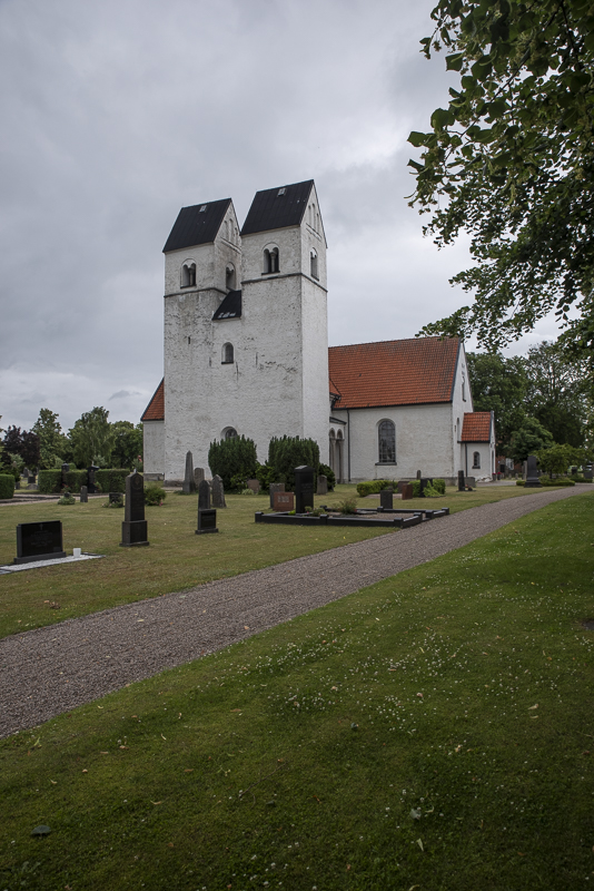 Färlöv kyrka