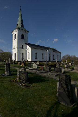 Kverrestad kyrka