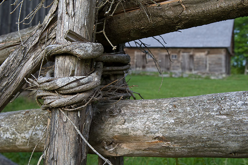 Gärdesgård i Sporrakulla